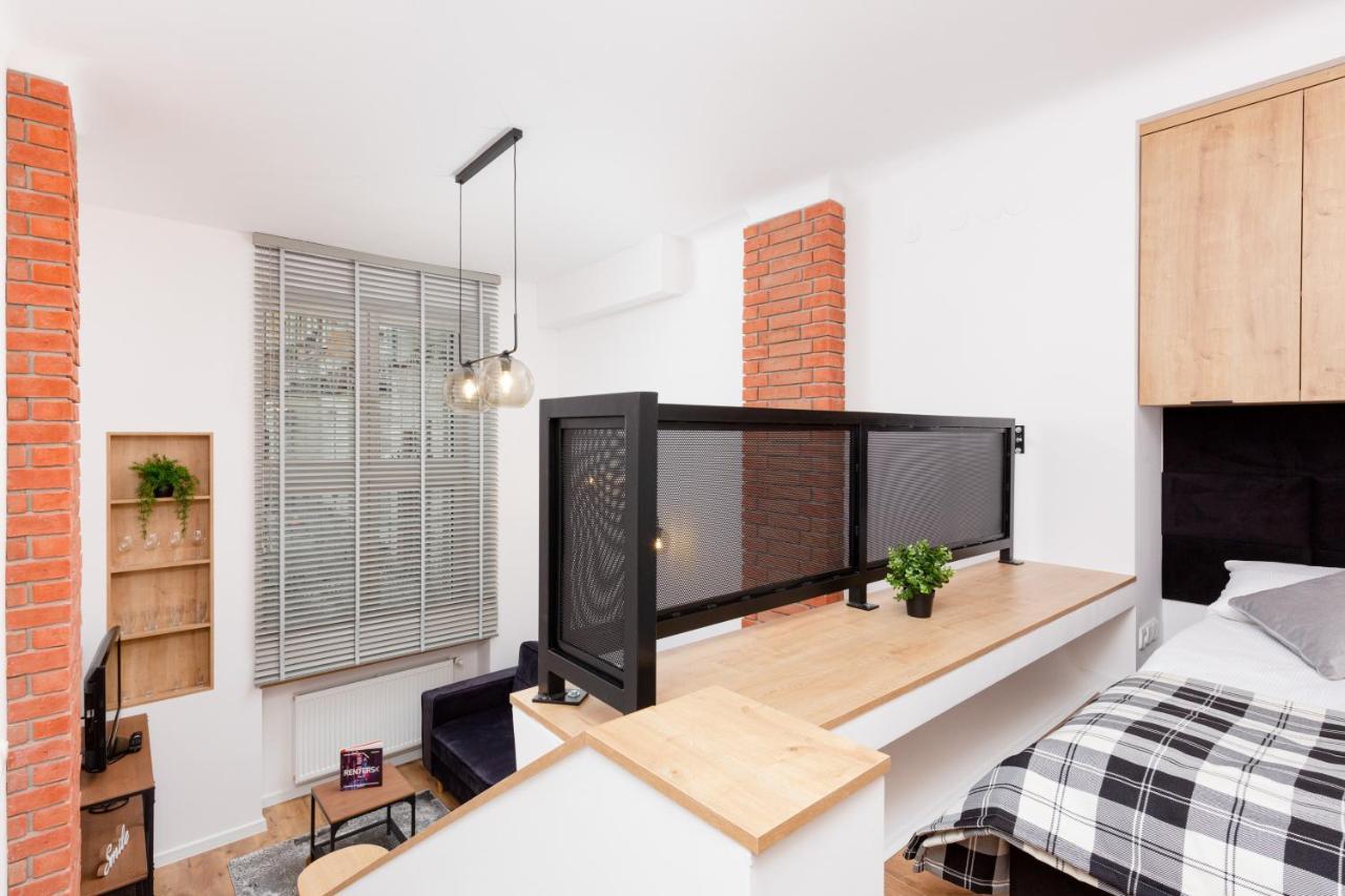 City Center Mezzanine Studio Chmielna By Noclegi Renters Варшава Екстер'єр фото